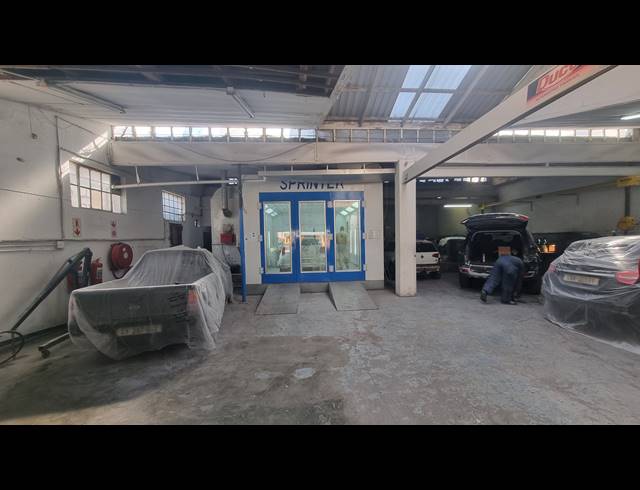 1,854M² RETAIL FOR SALE IN CHURCHILL ESTATE